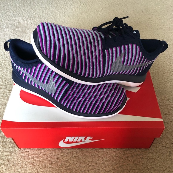 Nike Shoes - Brand New with box Nike Roshe 2 Flyknit GS size 7